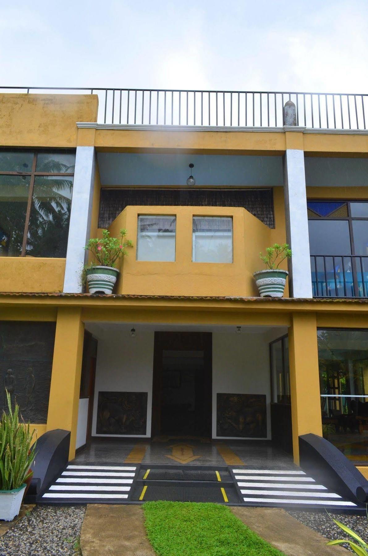 Ocean Dreams Hotel Ahangama Exterior photo